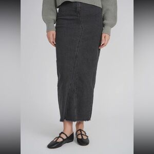 Stretchy black denim maxi skirt Size